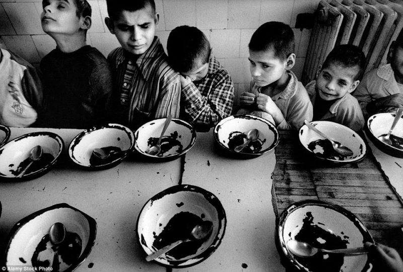 poverty-romania-orphans-starving