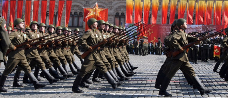 red communist soldiers